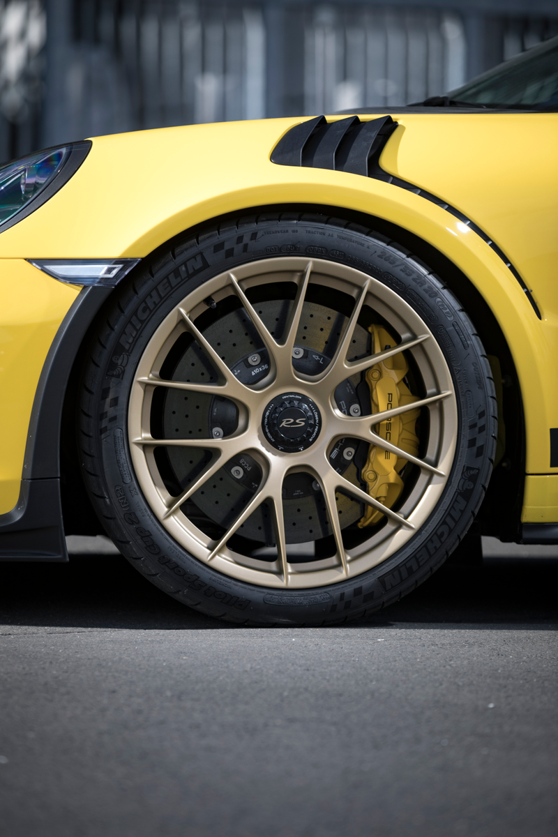 Illustration for article titled Put These Very Good 2019 Porsche 911 GT3 RS Photos In Your Life